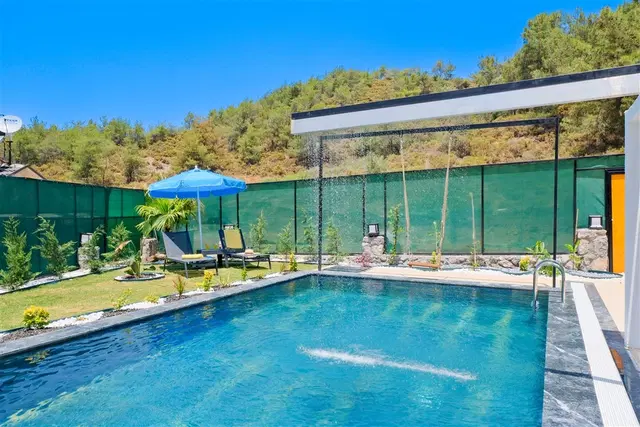 Fethiye’de doğa manzaralı kiralık villa, fotoğraf 3