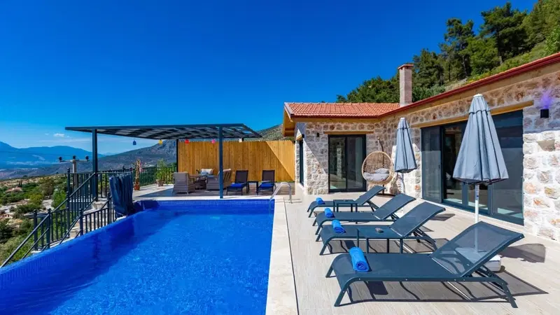 Üzümlü’de özel havuzlu kiralık villa, fotoğraf 5