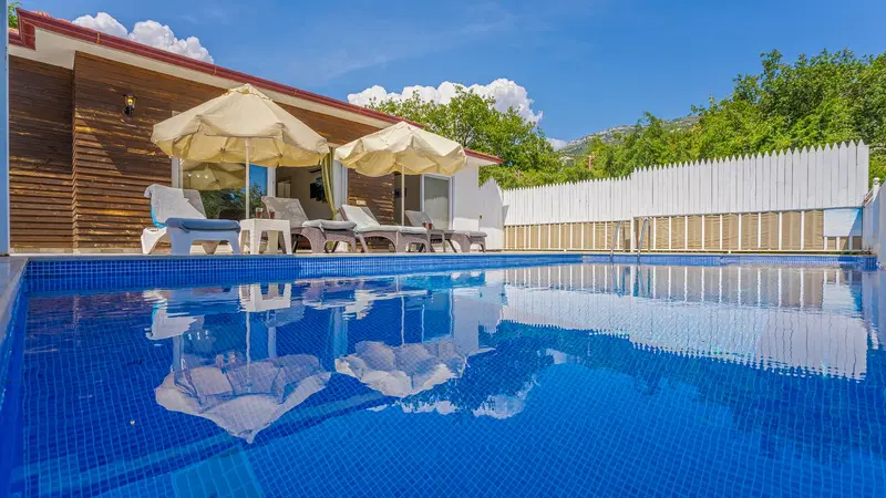 İslamlar’da jakuzili kiralık villa, fotoğraf 2