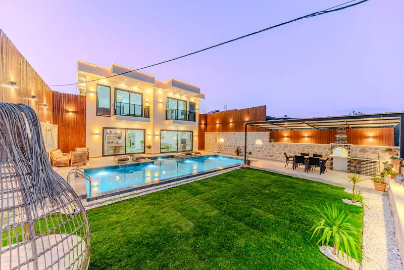 Kaş’ta jakuzili kiralık villa, fotoğraf 2