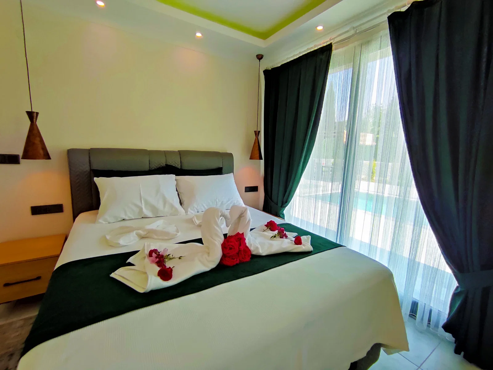 Fethiye’de Balayı Çiftlerine Uygun, Korunaklı Havuzlu, 2 Kişilik, Kiralık Villa