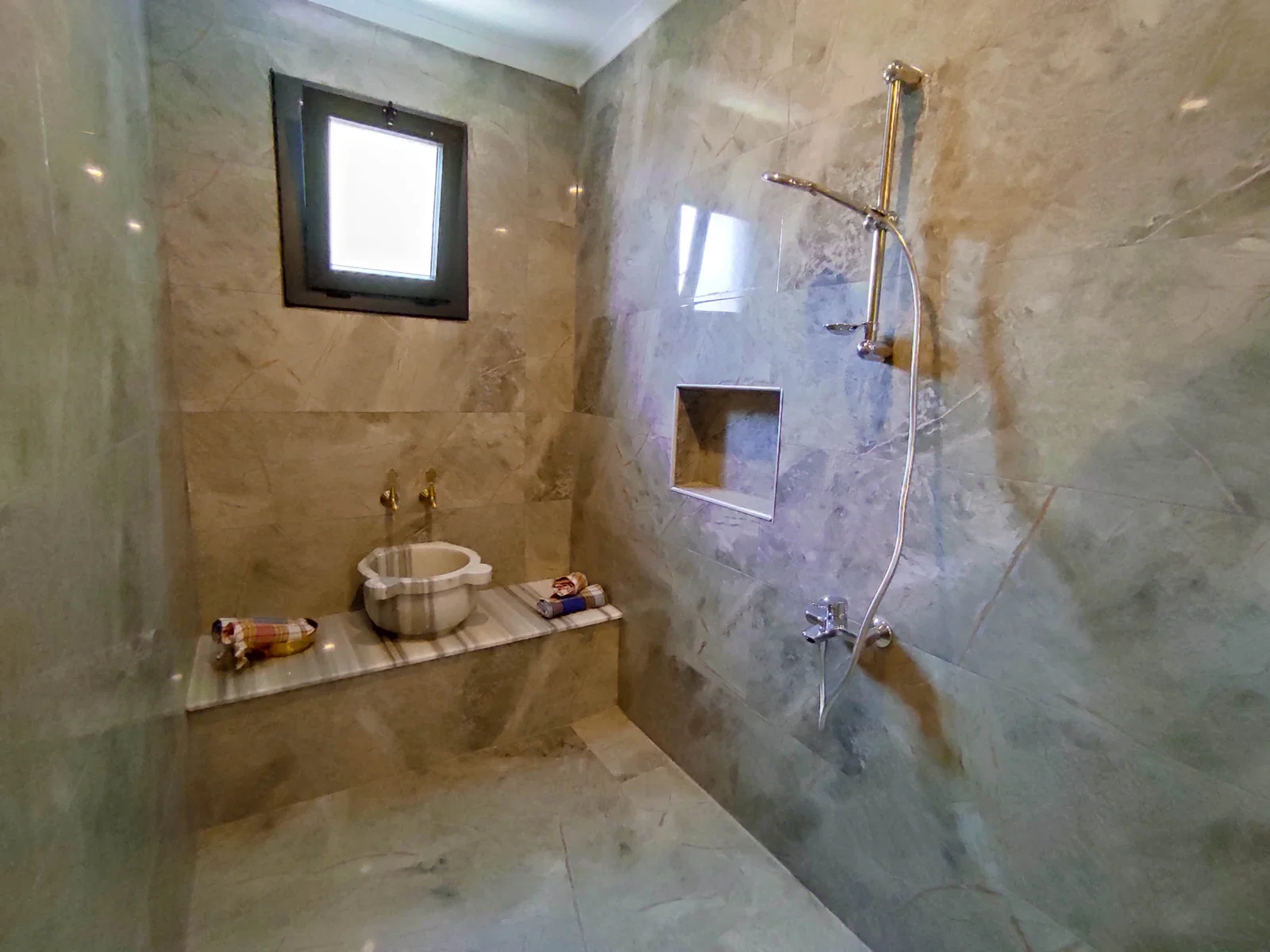 Fethiye’de Balayı Çiftlerine Uygun, Korunaklı Havuzlu, 2 Kişilik, Kiralık Villa