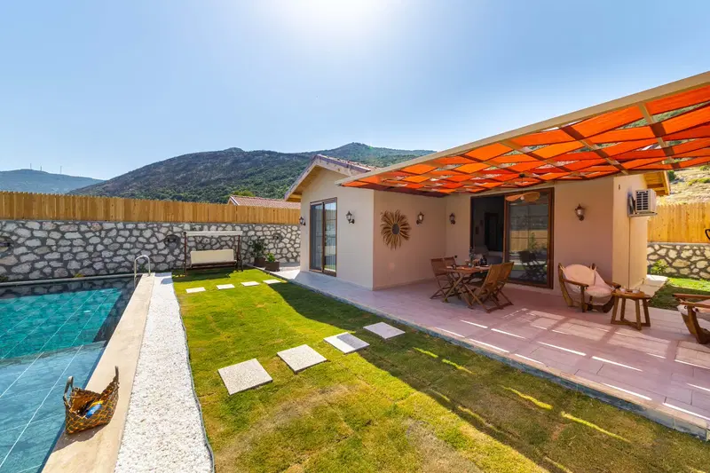 Sarıbelen’de bahçeli kiralık villa, fotoğraf 4