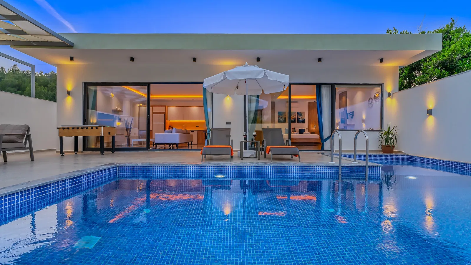 İslamlar’da korunaklı havuzlu kiralık villa