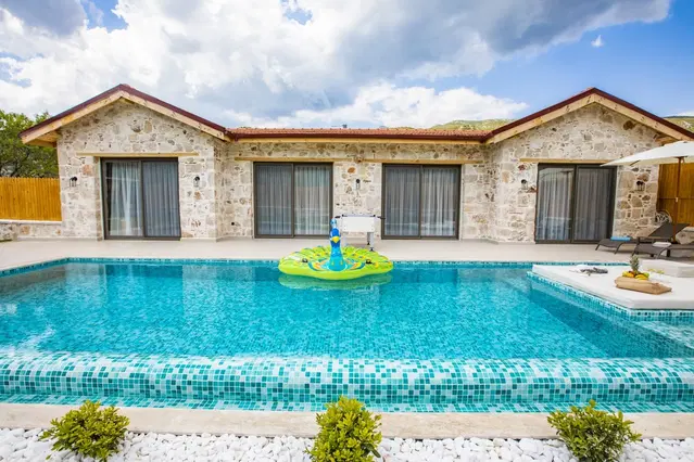 Sarıbelen’de doğa manzaralı kiralık villa, fotoğraf 3