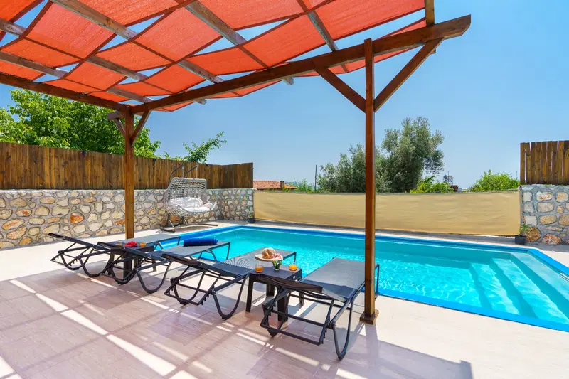 Üzümlü’de jakuzili kiralık villa, fotoğraf 2