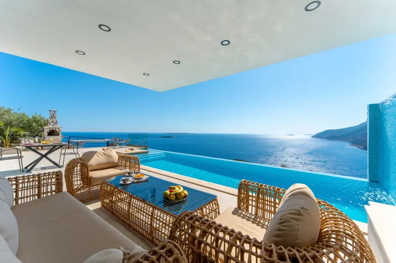 Kaş’ta jakuzili kiralık villa, fotoğraf 3