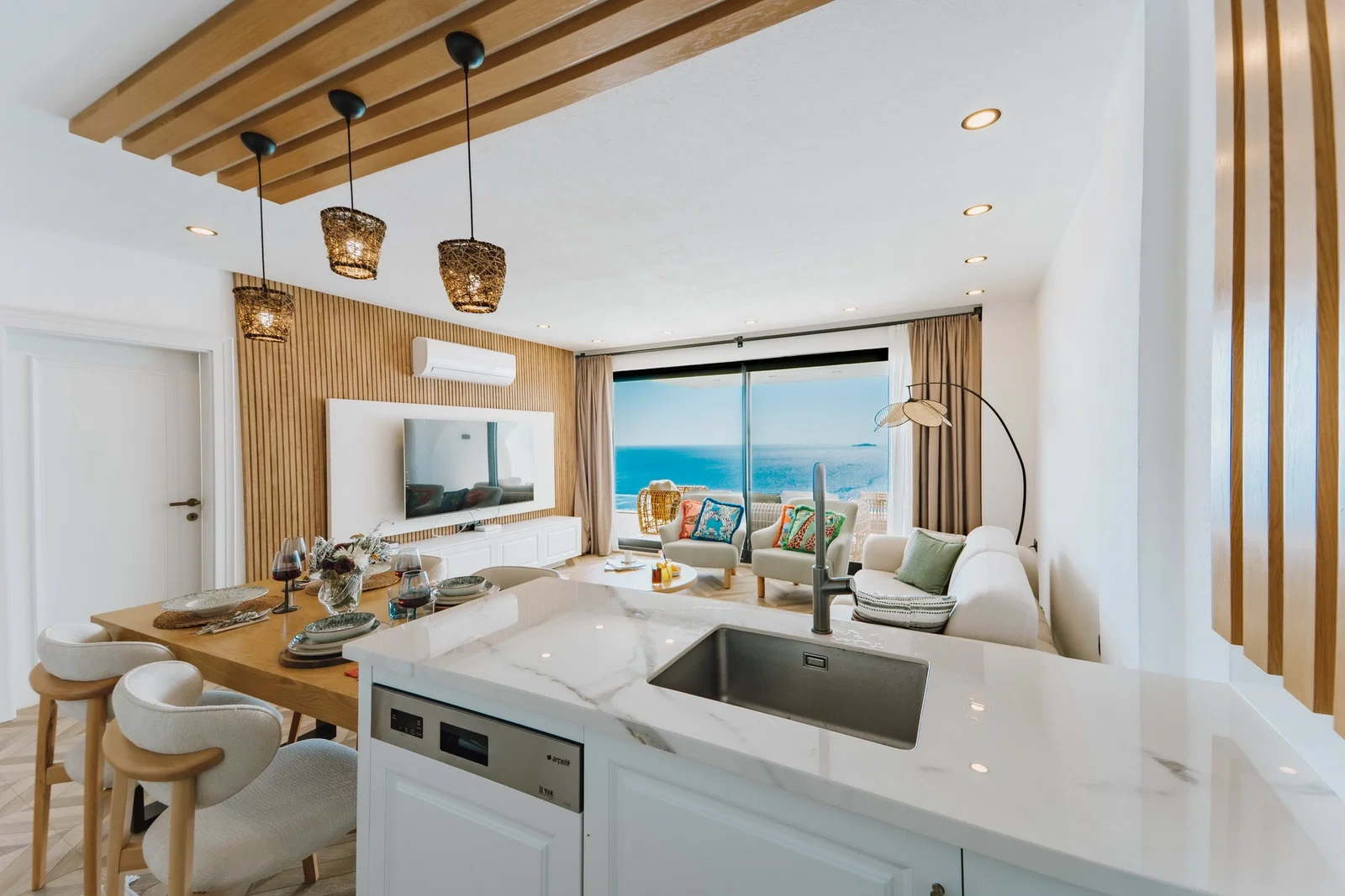 Kaş’ta Deniz Manzaralı, Özel Havuzlu, 2 Kişilik, Lüks Villa