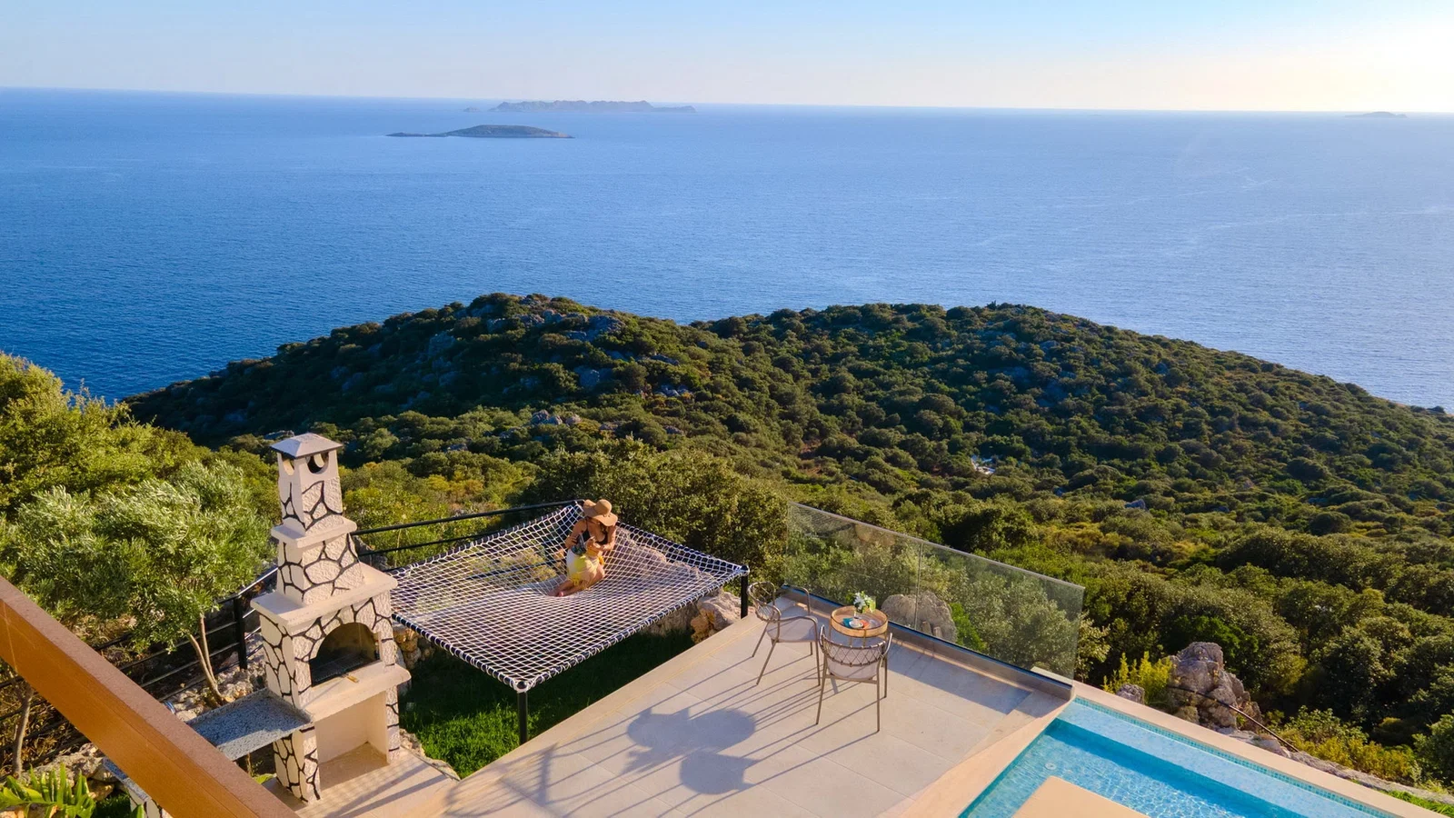 Kaş’ta Deniz Manzaralı, Özel Havuzlu, 2 Kişilik, Lüks Villa