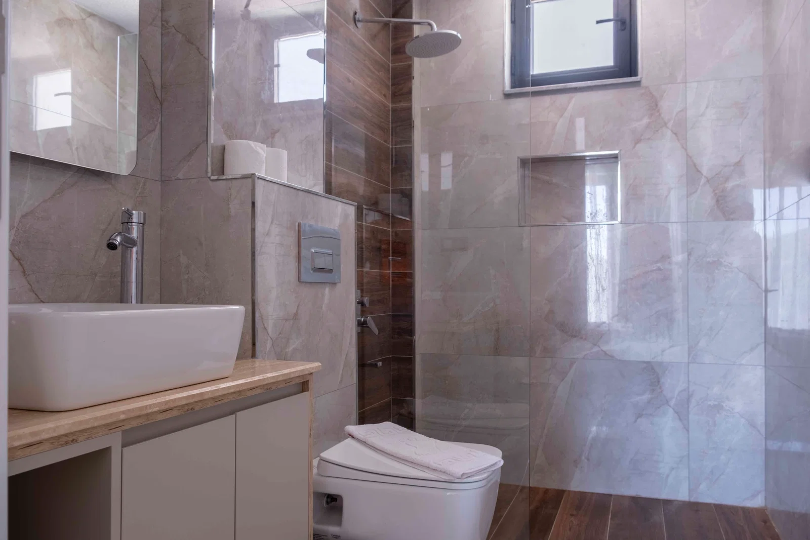 Kaş’ta Balayı Çiftlerine Uygun, Özel Havuzlu, 2 Yatak Odalı, Kiralık Villa