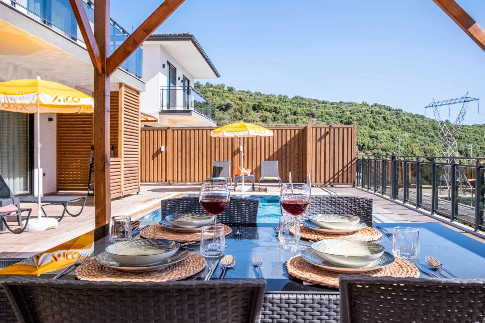 Kaş’ta Balayı Çiftlerine Uygun, Özel Havuzlu, 2 Yatak Odalı, Kiralık Villa