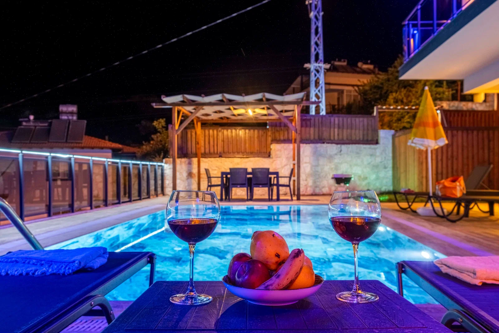 Kaş’ta Balayı Çiftlerine Uygun, Özel Havuzlu, 2 Yatak Odalı, Kiralık Villa