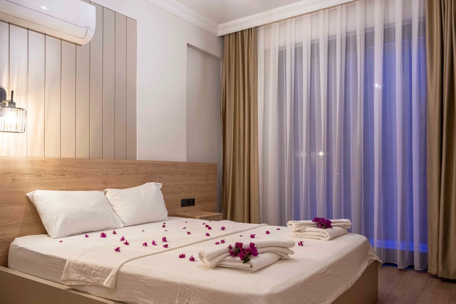 Kaş’ta Balayı Çiftlerine Uygun, Özel Havuzlu, 2 Yatak Odalı, Kiralık Villa