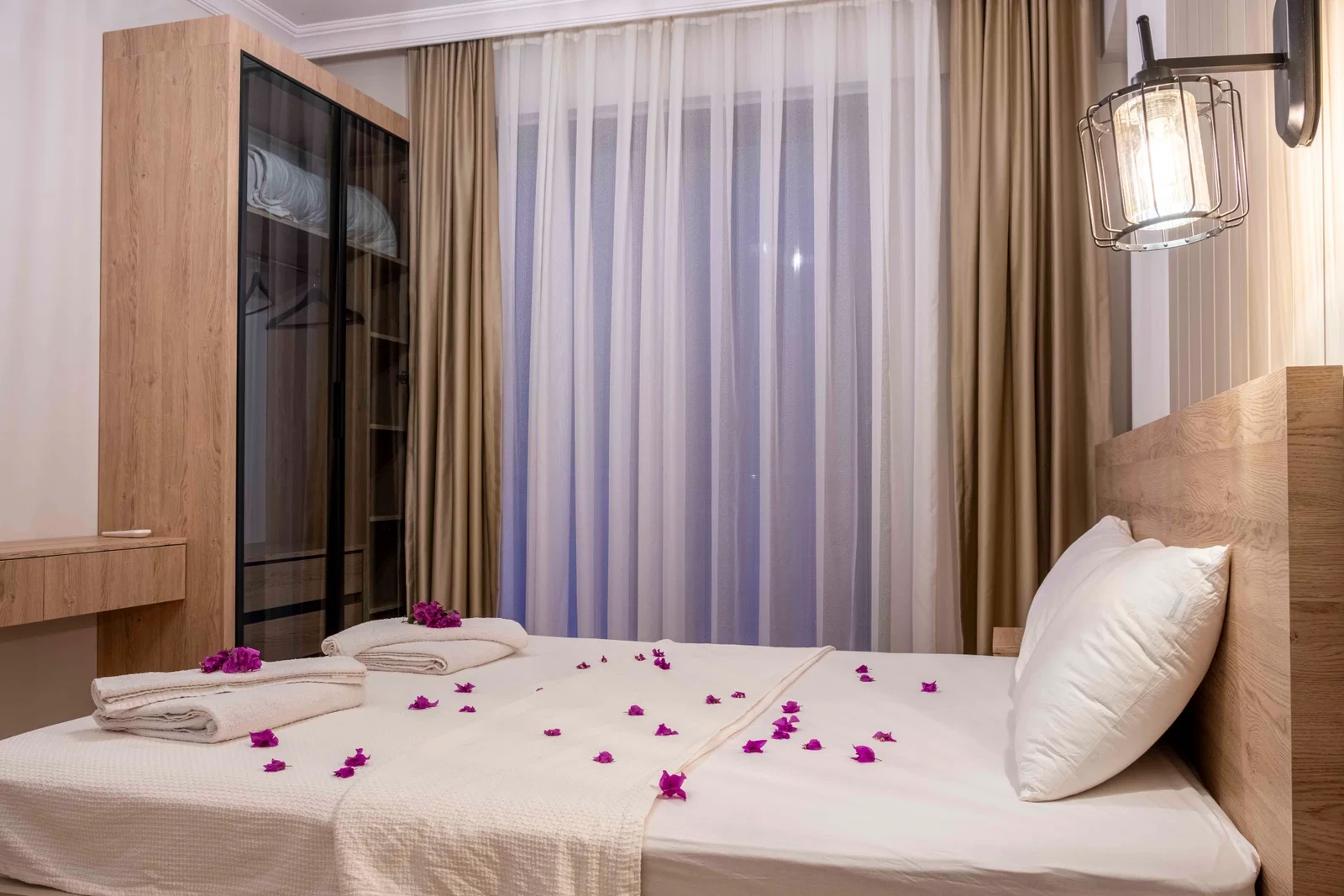 Kaş’ta Balayı Çiftlerine Uygun, Özel Havuzlu, 2 Yatak Odalı, Kiralık Villa