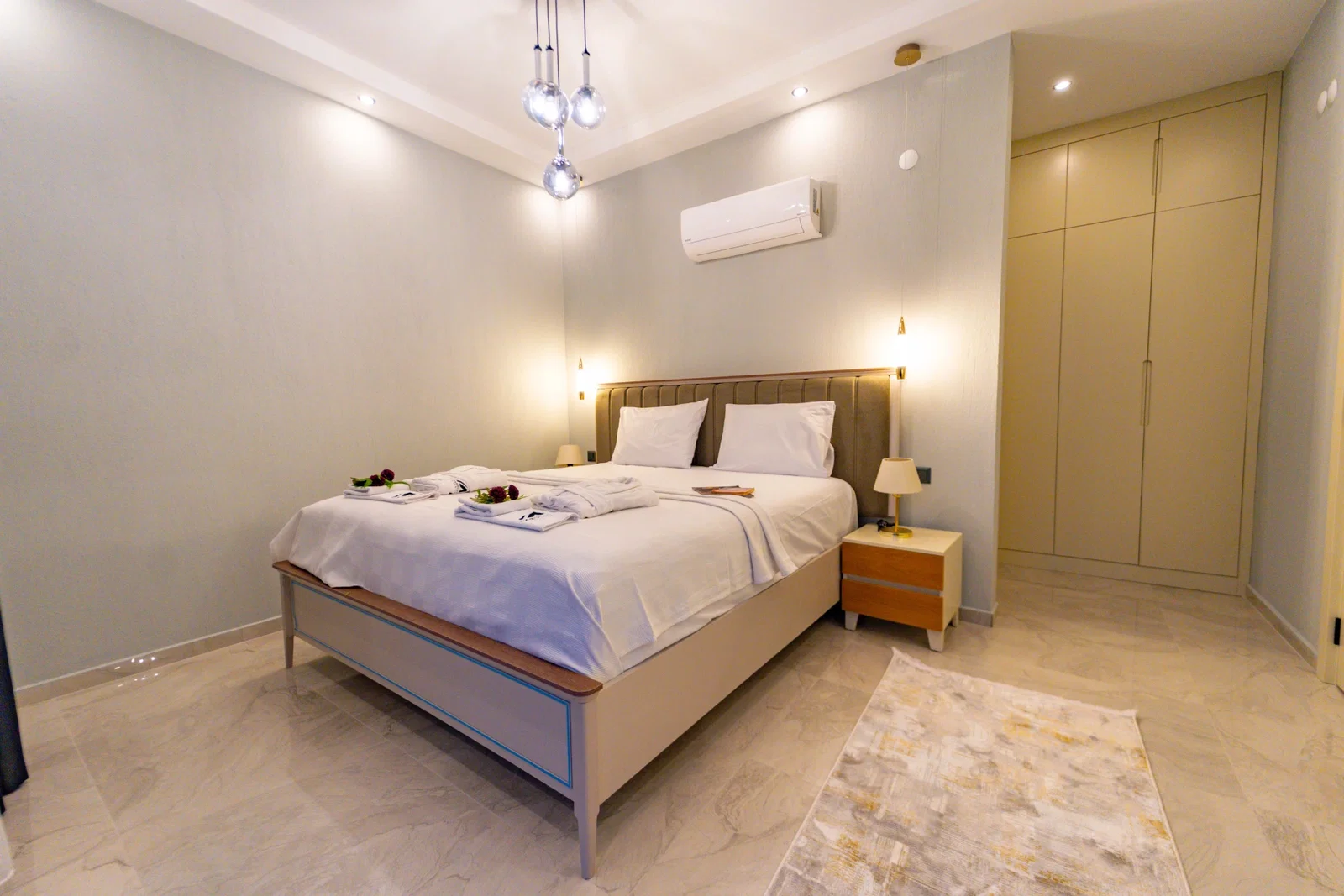Kaş’ta Sakin Konumda, Saunalı, Hamamlı, Jakuzili, Kiralık Villa