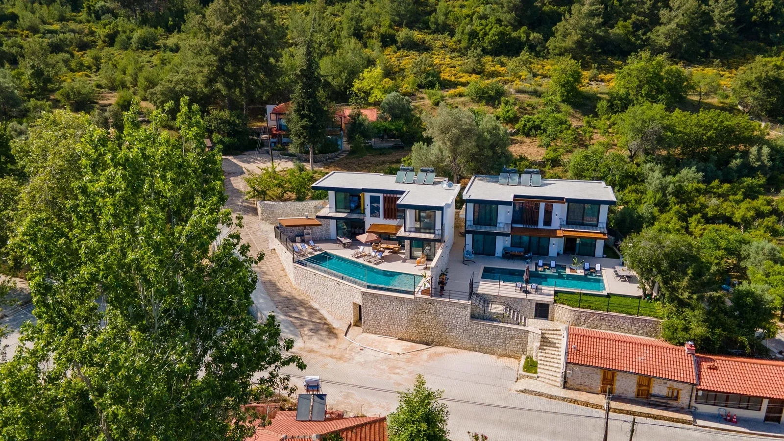 Kaş’ta Korunaklı, Çocuk Havuzlu, 6 Kişilik, Lüks Villa