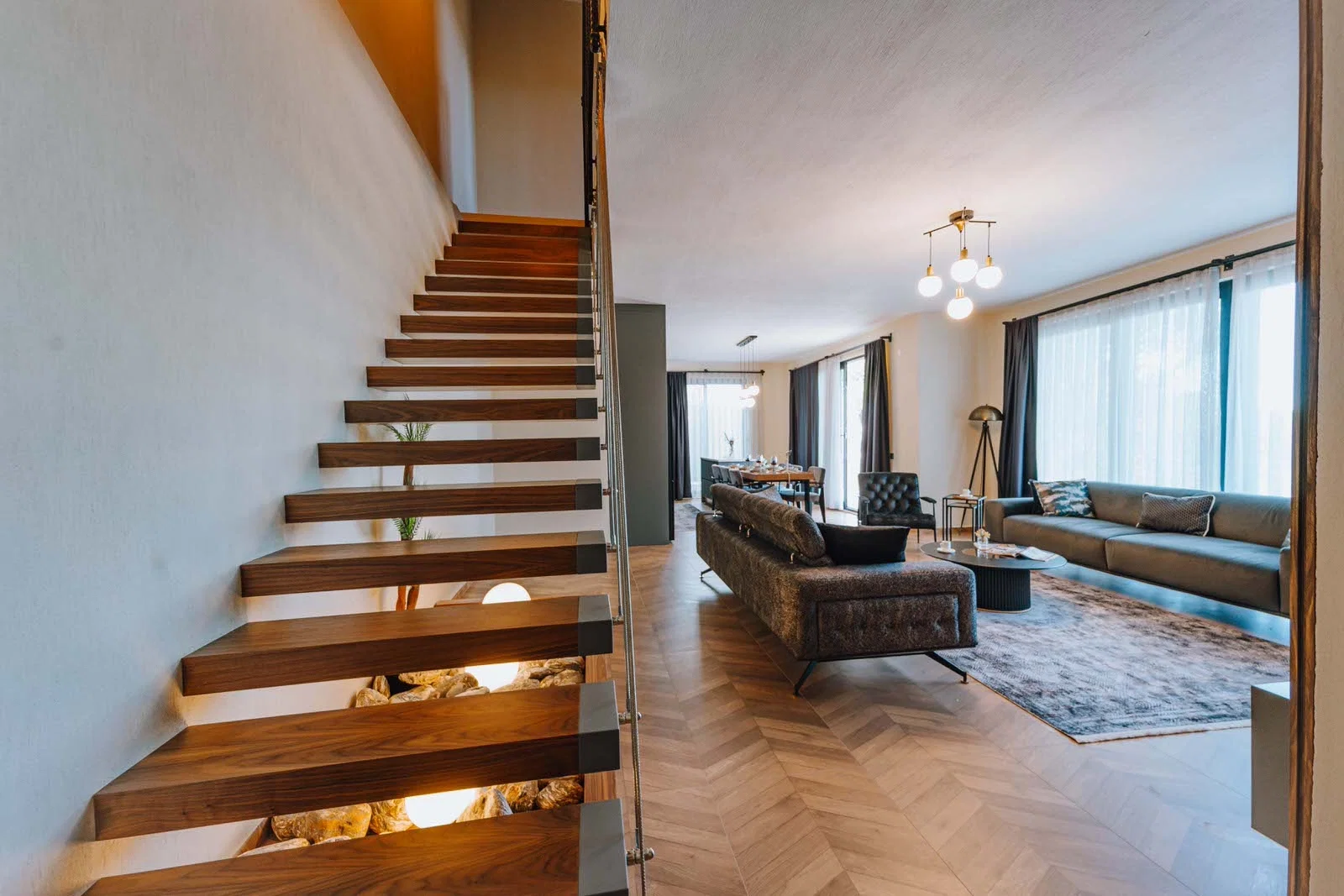 Kaş’ta Korunaklı, Çocuk Havuzlu, 6 Kişilik, Lüks Villa