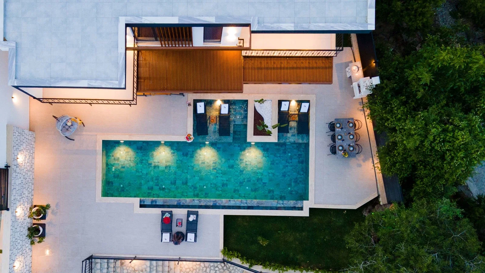 Kaş’ta Korunaklı, Çocuk Havuzlu, 6 Kişilik, Lüks Villa