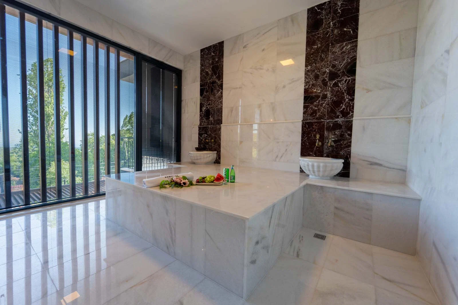 Kaş’ta Korunaklı, Çocuk Havuzlu, 6 Kişilik, Lüks Villa