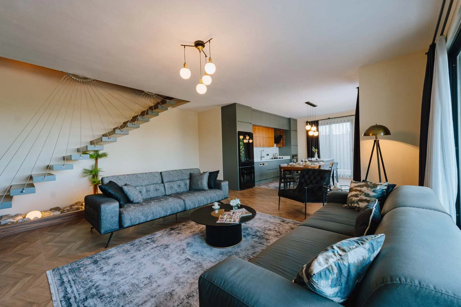 Kaş’ta Korunaklı, Çocuk Havuzlu, 6 Kişilik, Lüks Villa