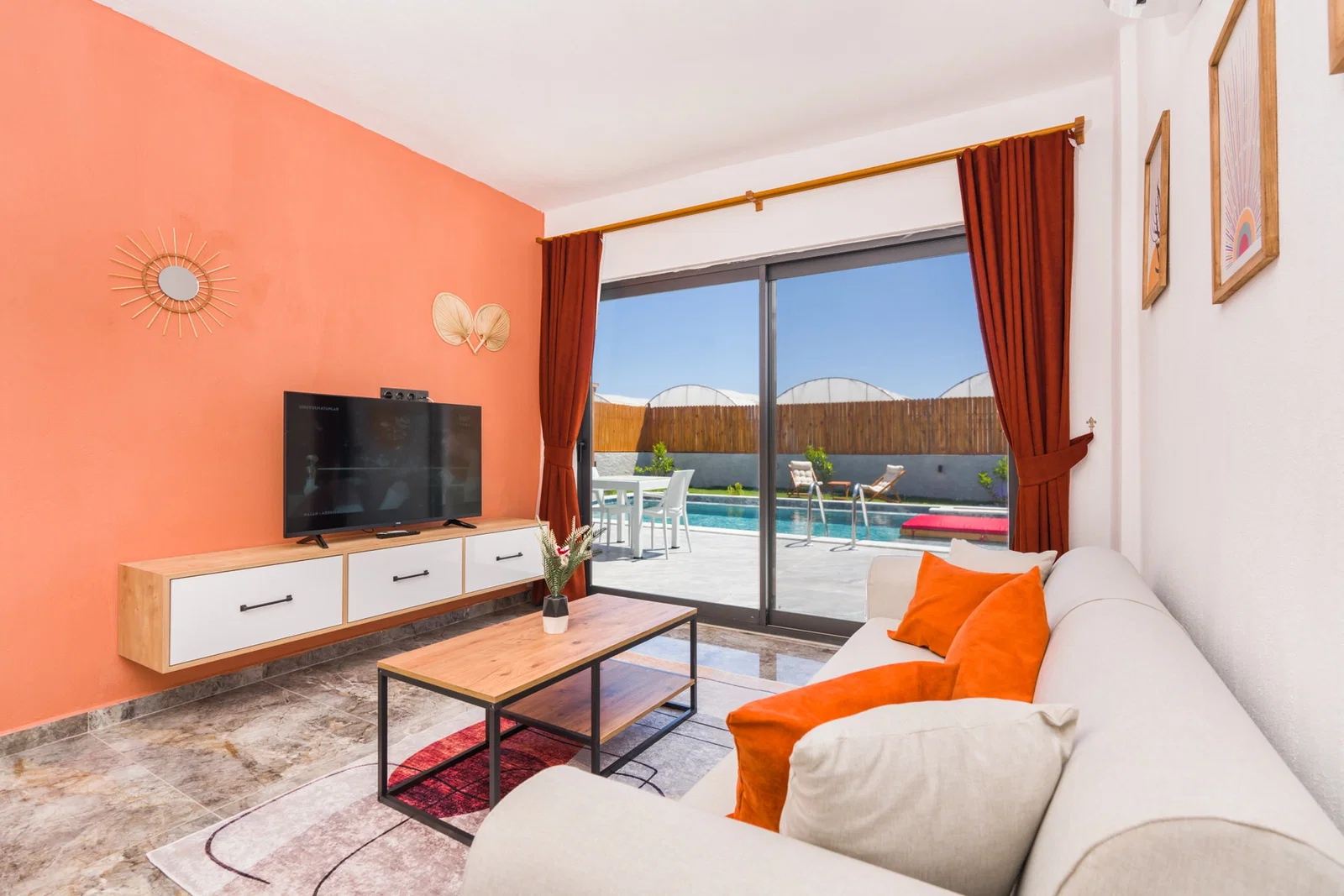 Fethiye’de Balayı Çiftlerine Uygun, Korunaklı Havuzlu, 2 Kişilik, Ekonomik Villa