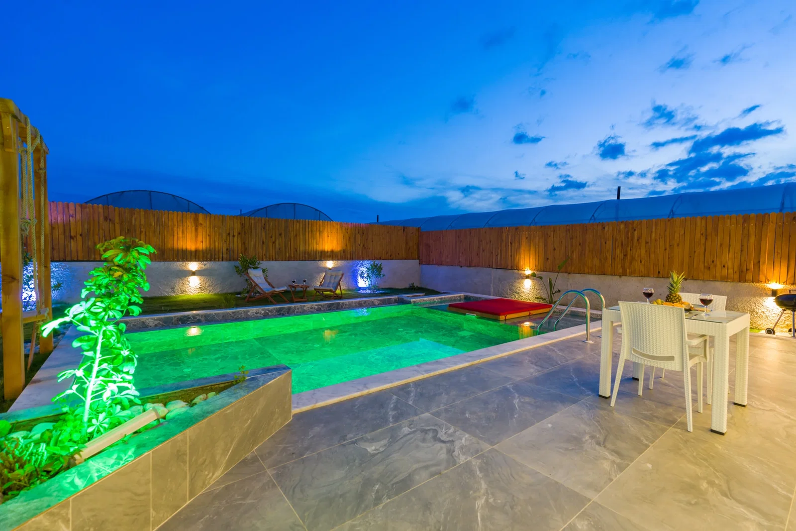 Fethiye’de Balayı Çiftlerine Uygun, Korunaklı Havuzlu, 2 Kişilik, Ekonomik Villa