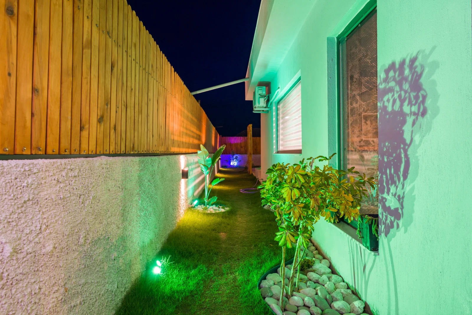 Fethiye’de Balayı Çiftlerine Uygun, Korunaklı Havuzlu, 2 Kişilik, Ekonomik Villa