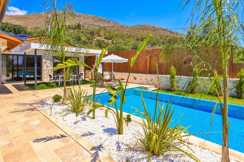 Üzümlü’de saunalı kiralık villa, fotoğraf 5