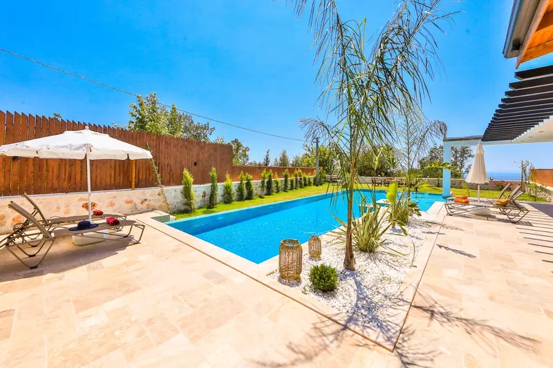 Üzümlü’de bahçeli kiralık villa, fotoğraf 7