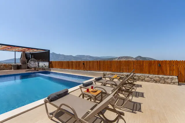 Fethiye’de bahçeli kiralık villa, fotoğraf 4