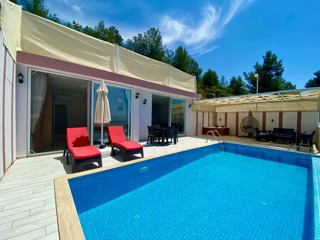 Üzümlü’de özel havuzlu kiralık villa, fotoğraf 3
