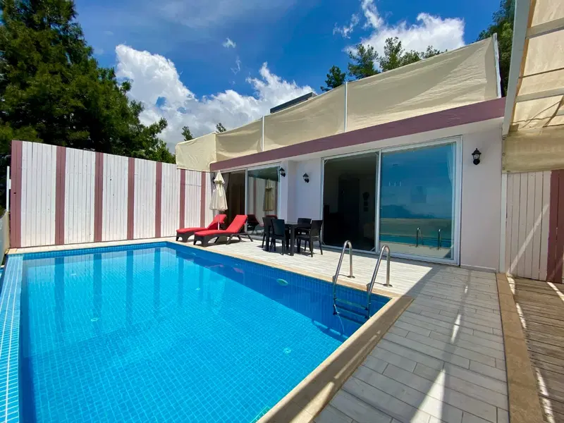 Üzümlü’de jakuzili kiralık villa, fotoğraf 2
