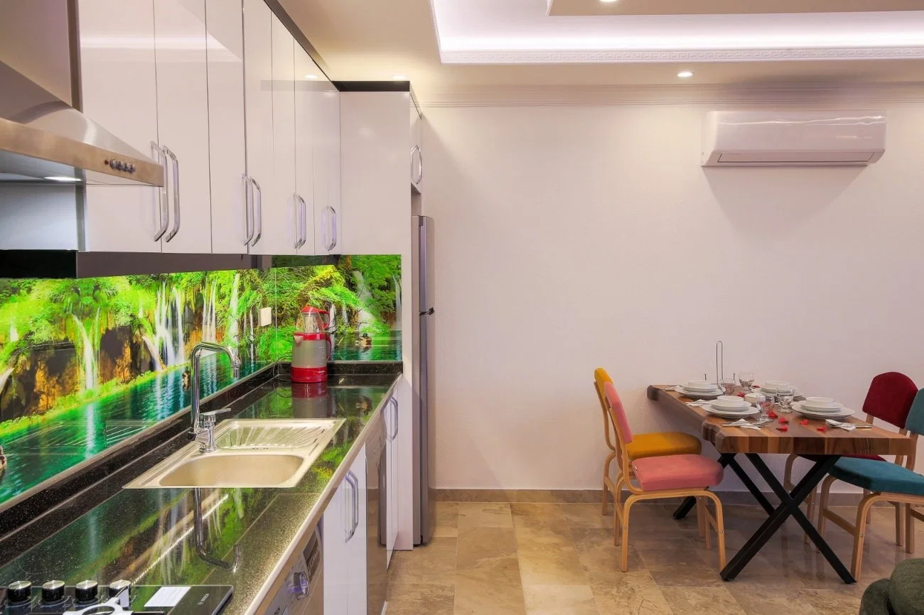 Üzümlü’de Balayı Çiftlerine Uygun, Isıtmalı Havuzlu, 1 Yatak Odalı, Ekonomik Villa