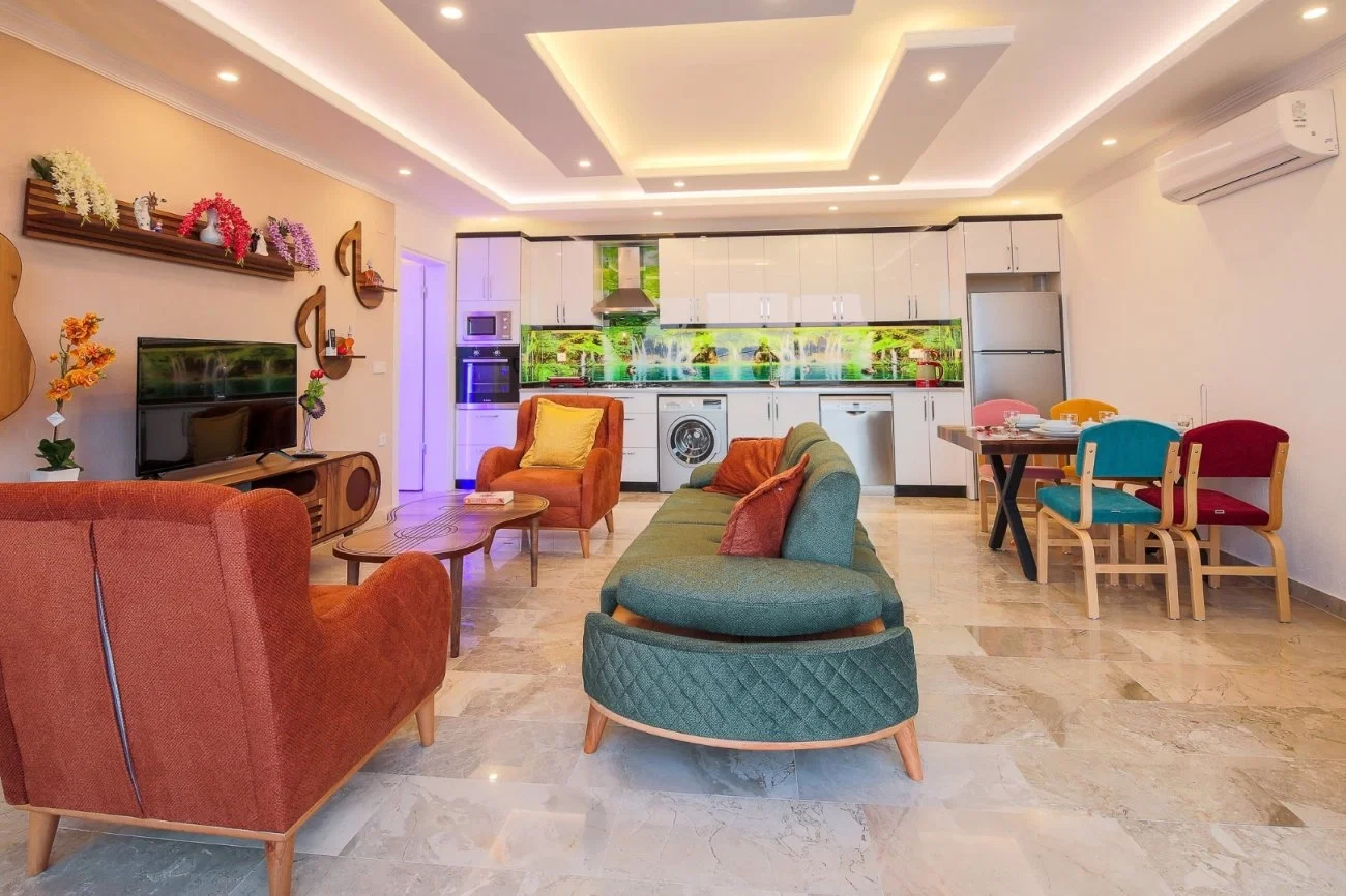 Üzümlü’de Balayı Çiftlerine Uygun, Isıtmalı Havuzlu, 1 Yatak Odalı, Ekonomik Villa