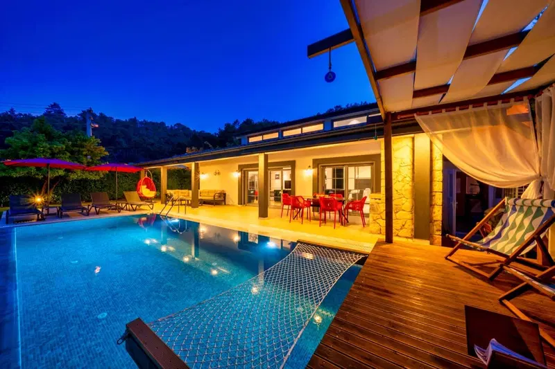 Fethiye’de doğa manzaralı kiralık villa, fotoğraf 3