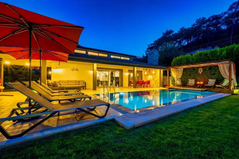 Fethiye’de bahçeli kiralık villa, fotoğraf 4