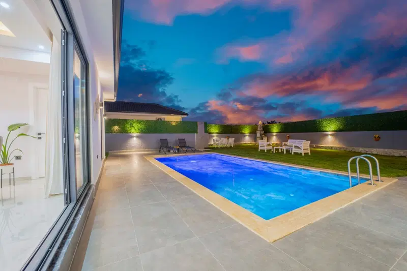 Fethiye’de korunaklı havuzlu kiralık villa, fotoğraf 7