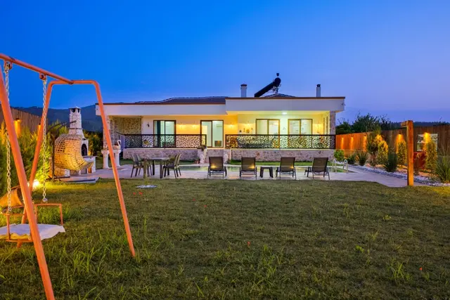 Fethiye’de doğa manzaralı kiralık villa, fotoğraf 2