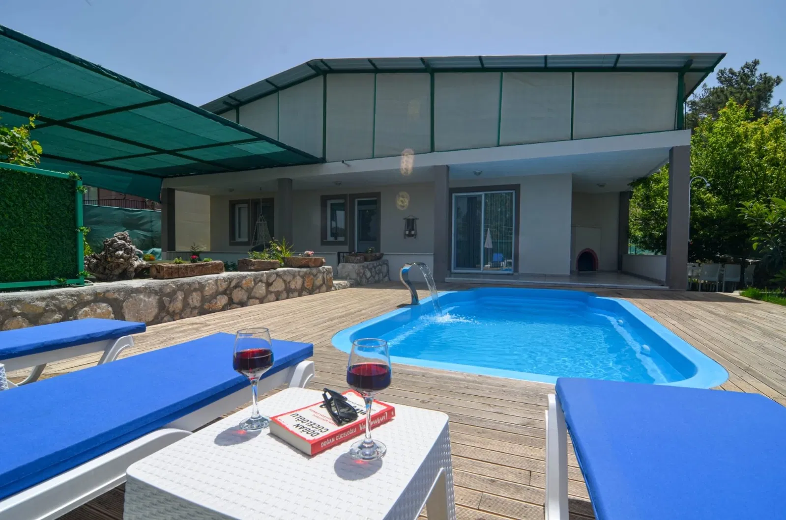 Fethiye’de korunaklı havuzlu kiralık villa