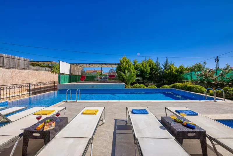 Kaş’ta kalabalık aile kiralık villa, fotoğraf 6