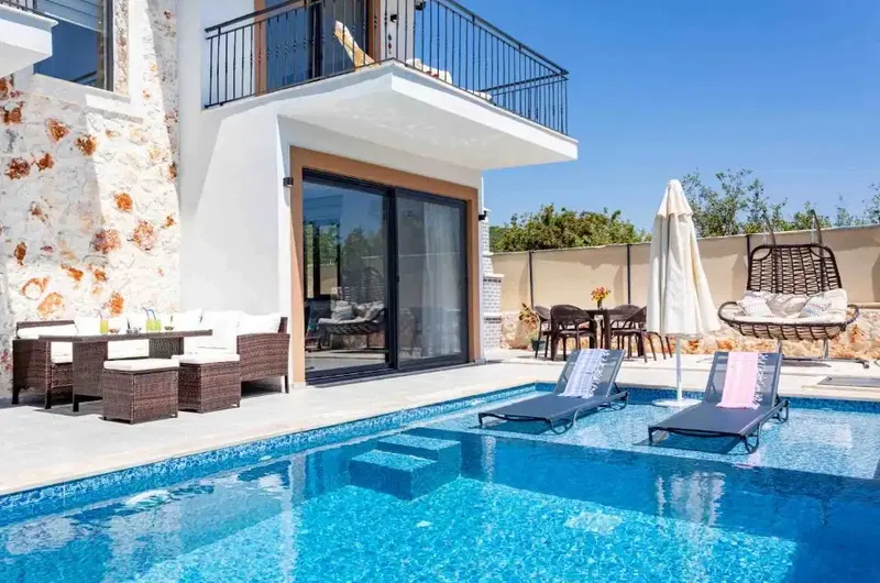 Kaş’ta özel havuzlu kiralık villa, fotoğraf 2
