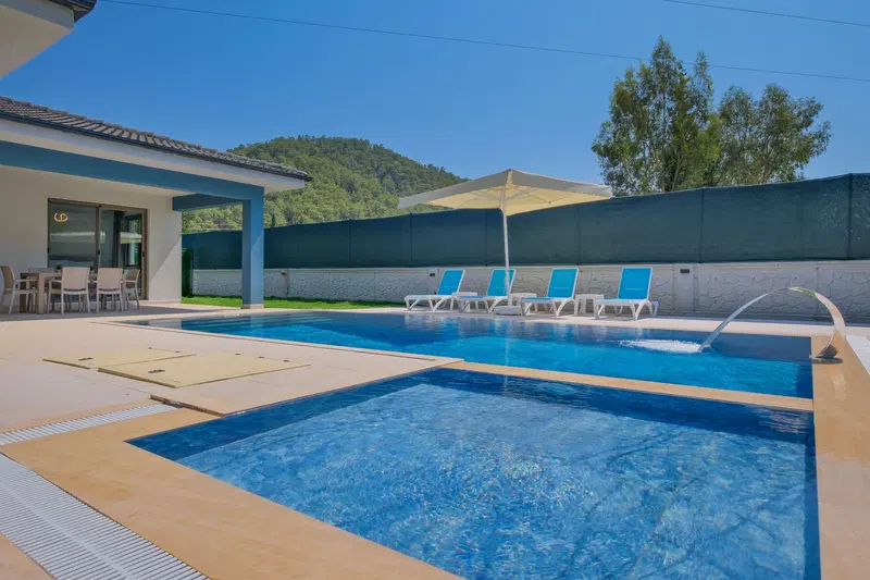 Fethiye’de çocuk havuzlu kiralık villa, fotoğraf 7