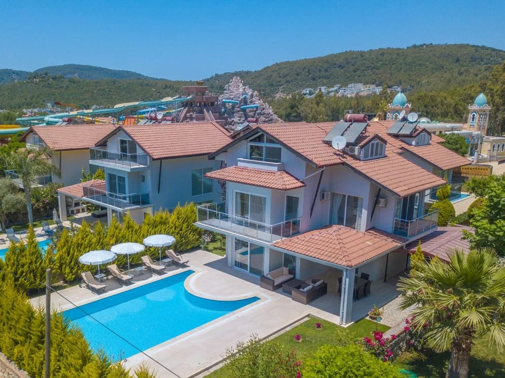 Fethiye’de Merkeze Yakın, Özel Havuzlu, Jakuzili, Lüks Villa