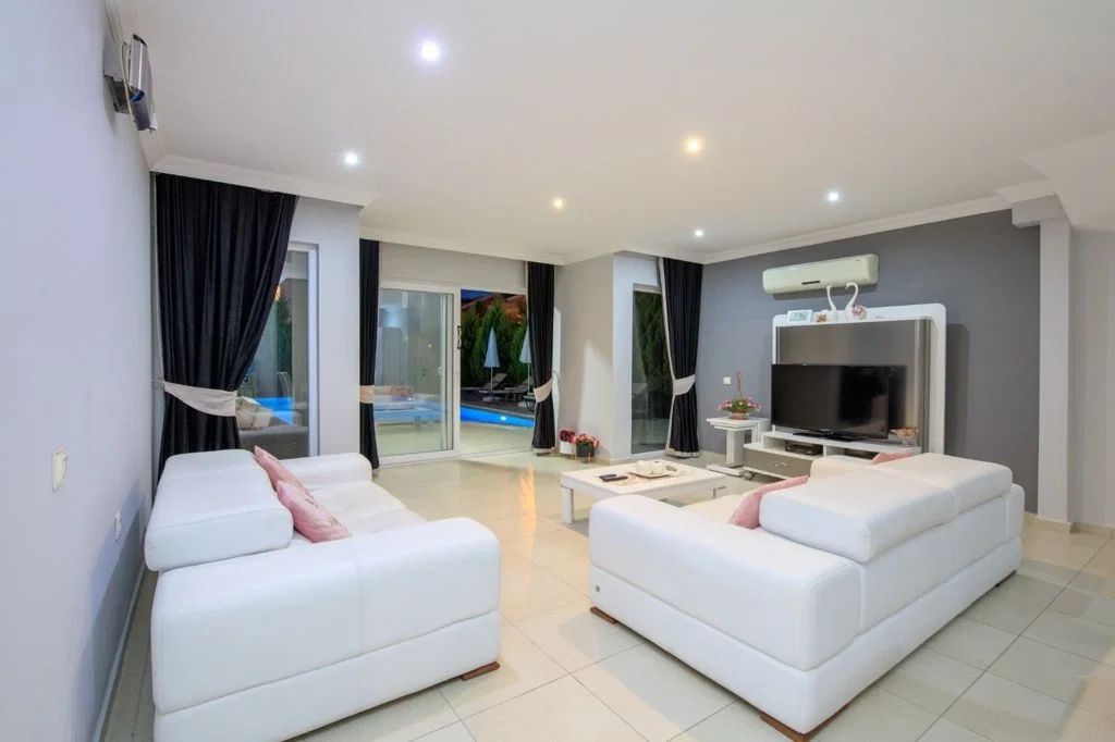 Fethiye’de Merkeze Yakın, Özel Havuzlu, Jakuzili, Lüks Villa