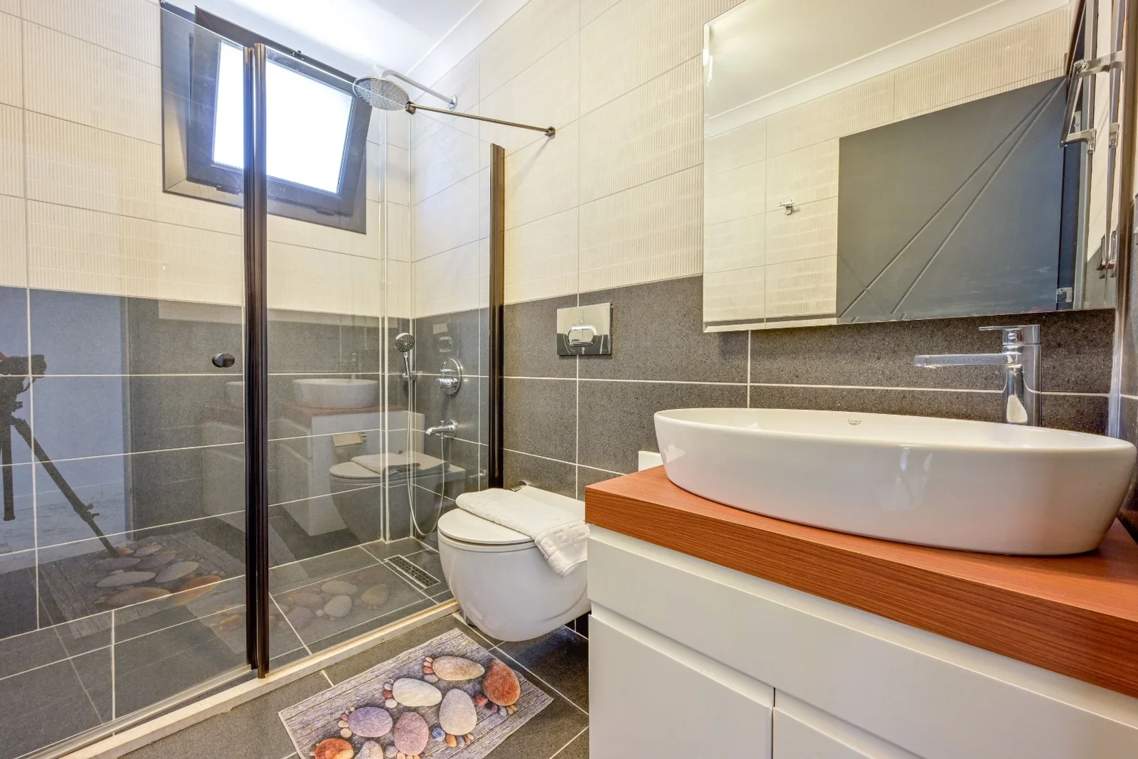 Fethiye’de Deniz Manzaralı, Isıtmalı Havuzlu, 6 Kişilik, Lüks Villa