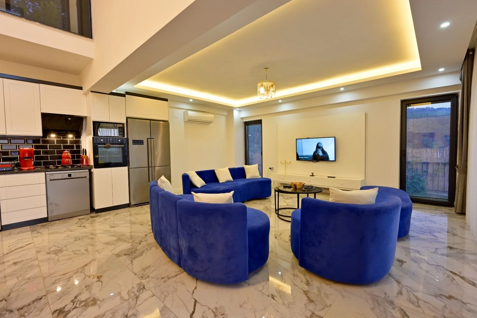 Fethiye’de Deniz Manzaralı, Isıtmalı Havuzlu, 6 Kişilik, Lüks Villa