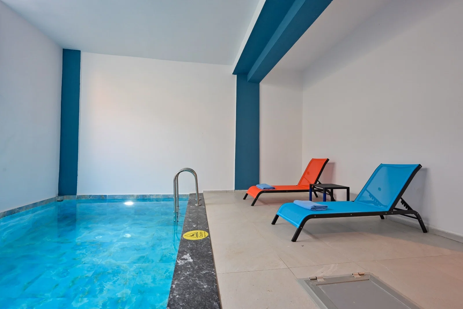 Fethiye’de Deniz Manzaralı, Isıtmalı Havuzlu, 6 Kişilik, Lüks Villa