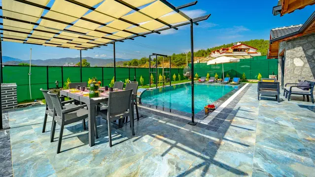Fethiye’de doğa manzaralı kiralık villa, fotoğraf 4