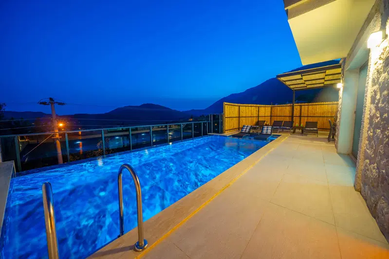 Kaş’ta bahçeli kiralık villa, fotoğraf 3