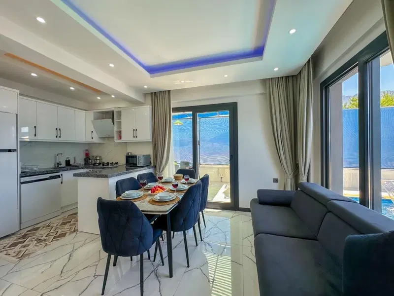 Fethiye’de korunaklı havuzlu kiralık villa, fotoğraf 7
